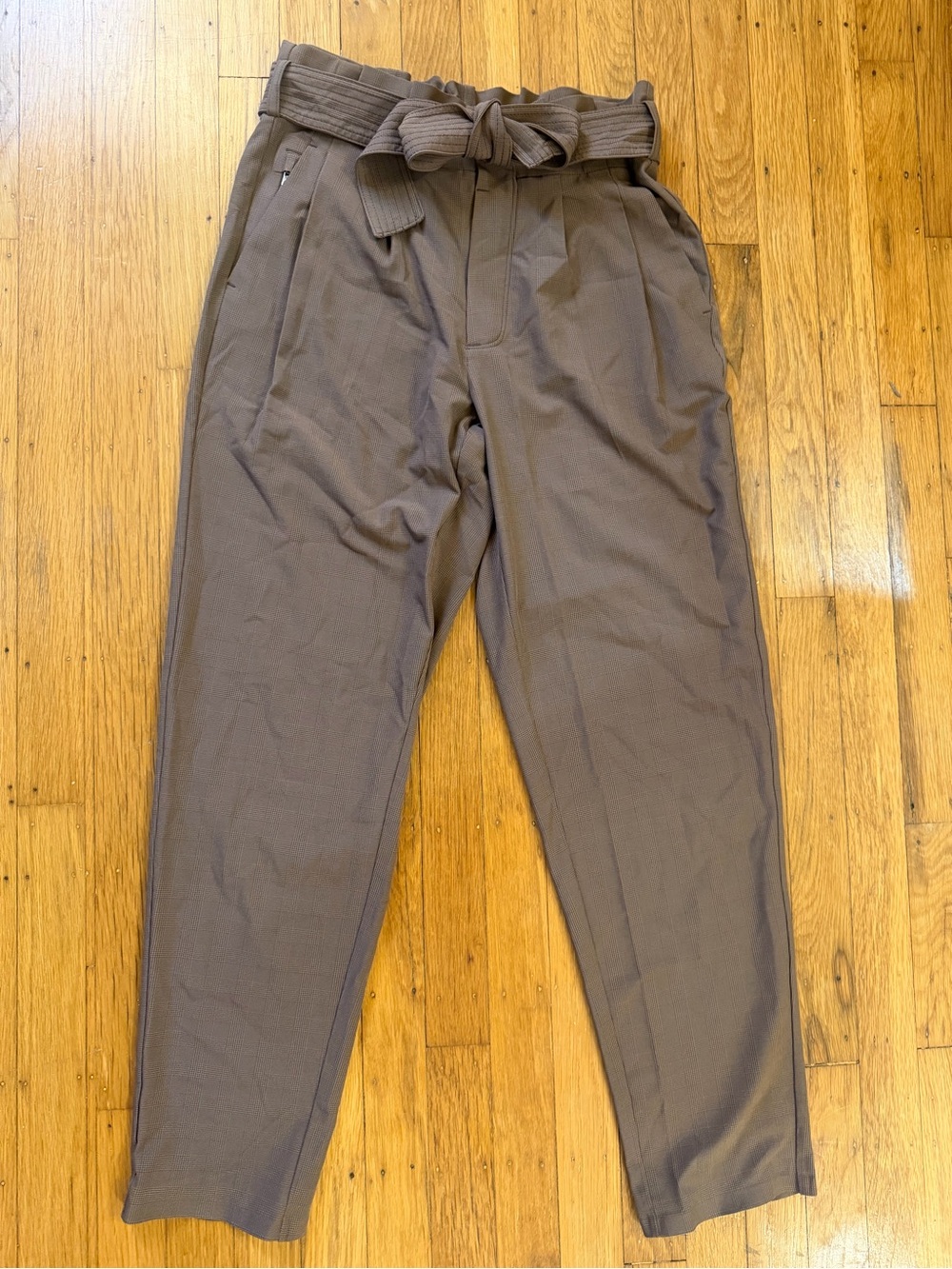 ATHLETA Skyline Pant II Paperbag Waist Tie Tapered Trouser Stretch Travel Office